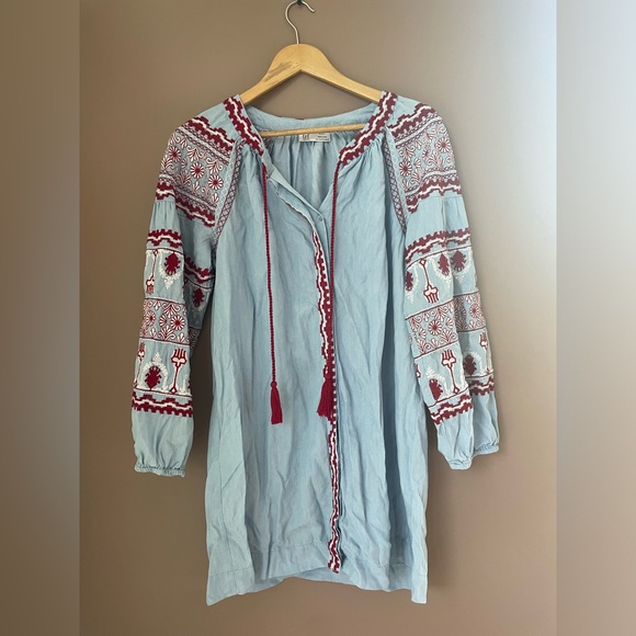 ZARA TRF Baby Blue Red Shirt Dress Embroidered Folk Aztec Peasant Size Medium - Picture 4 of 6